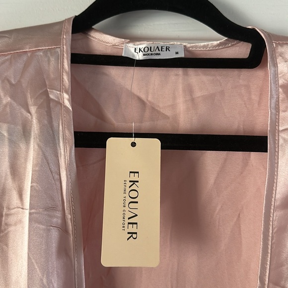 Pink Satin Robe - Picture 2 of 3